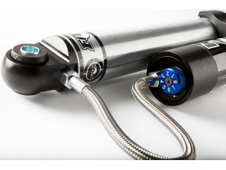 Nissan Patrol Y60 / Y61 Lift 0" - 2,5" Rear Nitro Shock FOX 2.0 Performance Reservoir Adjustable