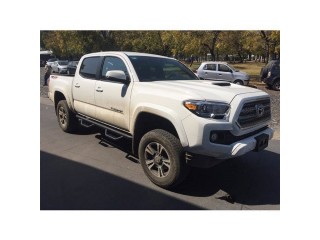 Toyota Hilux Side Steps Dominator D2 Go Rhino