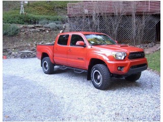 Toyota Tundra Side Steps Dominator D2 Go Rhino