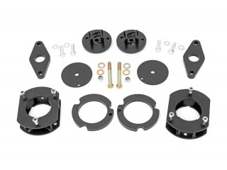 Jeep Grand Cherokee WK2 Lift 2.5" Suspension Kit Rough Country
